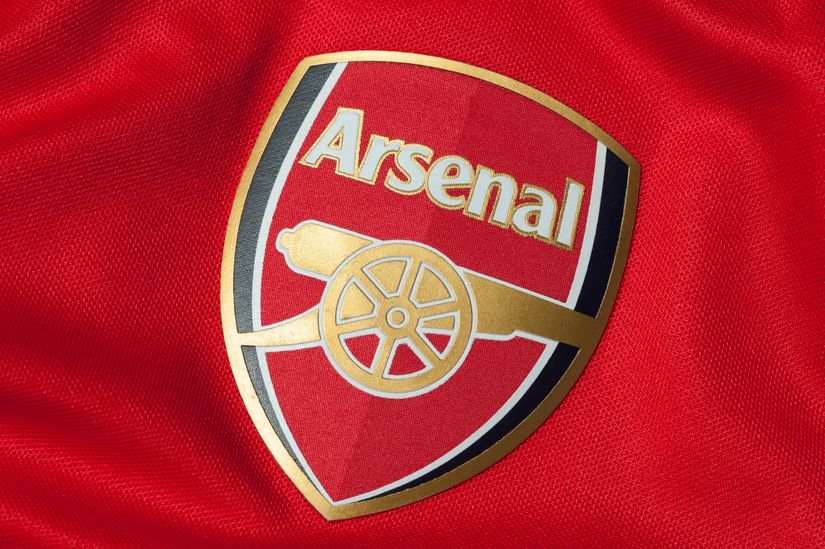 Arsenal Showcases New Talents in Victory Over Milan in Singapore