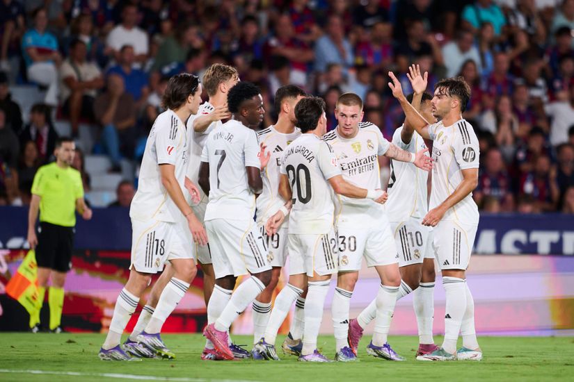 football_Post_Real Madrid Trash Levante to Extend La Liga Lead_image
