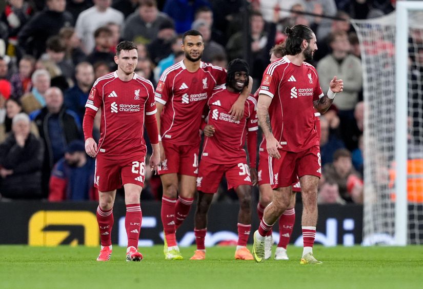 Liverpool avoid a shock against Barnsley and advance in the FA Cup