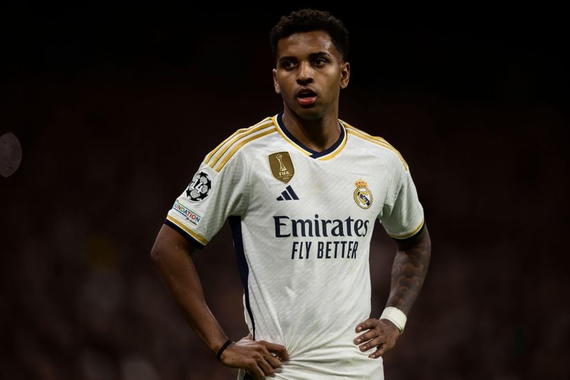 football_Post_Xabi Alonso Dismisses Rodrygo Transfer Speculation After PSG Defeat_image