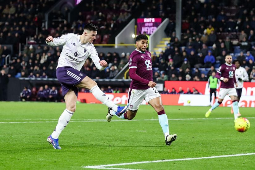 Sesko Shines but Defensive Frailties Cost Red Devils Again