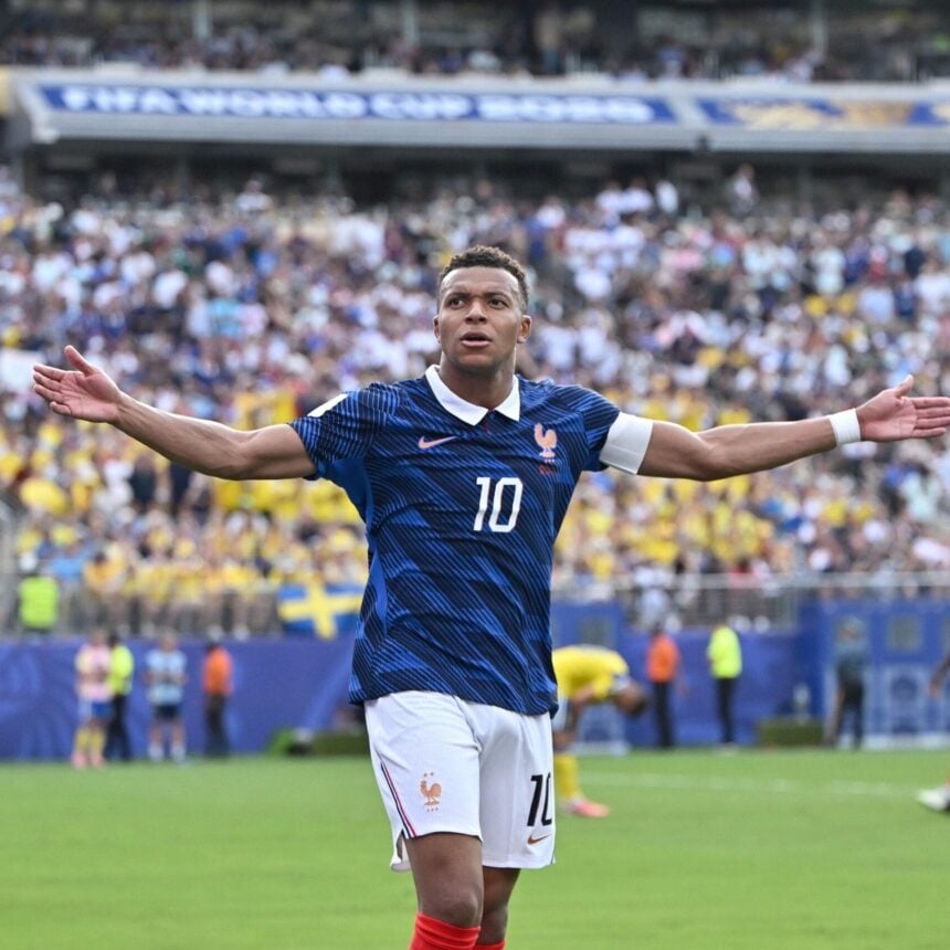 France Cruise into the Round of 16 as Haaland Keeps Scoring and Mexico March On