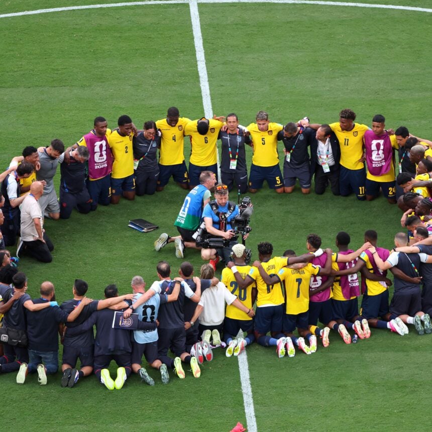 East Rutherford, United States. 25th June, 2026. Team od Ecuador in action during the Ecuador vs Germany soccer game at the World Cup 2026 in New Jersey on June 25, 2026. Photo by Charles Guerin/ABACAPRESS.COM Credit: Abaca Press/Alamy Live News