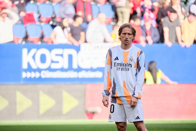 football_Post_ Modri Nears San Siro: Milan Court the Croat Maestro as Reijnders Departure Looms_image