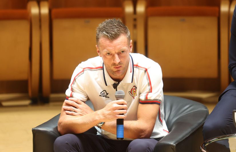 football_Post_Jamie Vardy Embraces Serie A Challenge at Cremonese: Football Will Be My Language_image