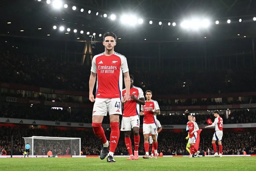 football_Post_Arsenal Chases the Top Spot in the Toughest "Derby"_image