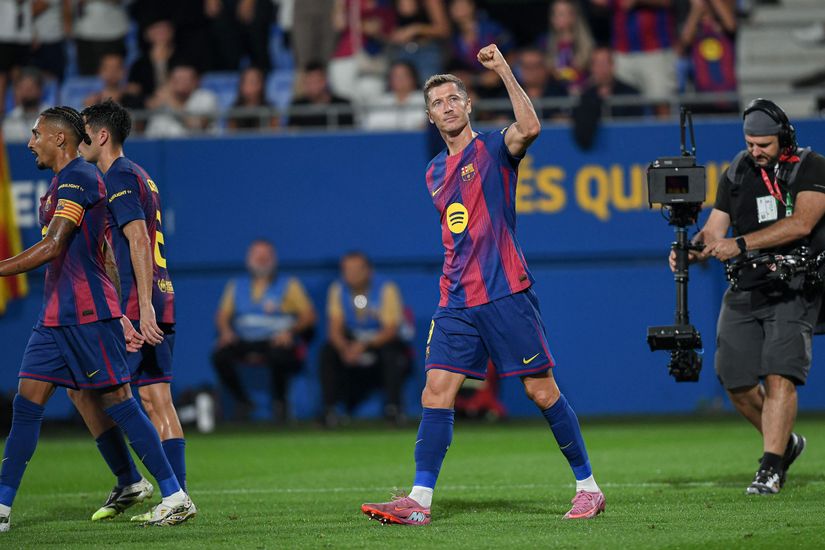 football_Post_Barcelona Showcase Attacking Power, Scoring Six Goals Against Valencia_image